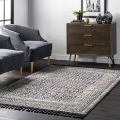 NuLOOM Claudia Diamond Tassel Area Rug