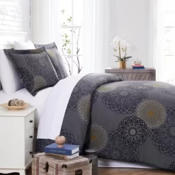 Southshore Fine Living Midnight Floral Paisley Oversized Ultra-soft Duvet Cover Set With Shams